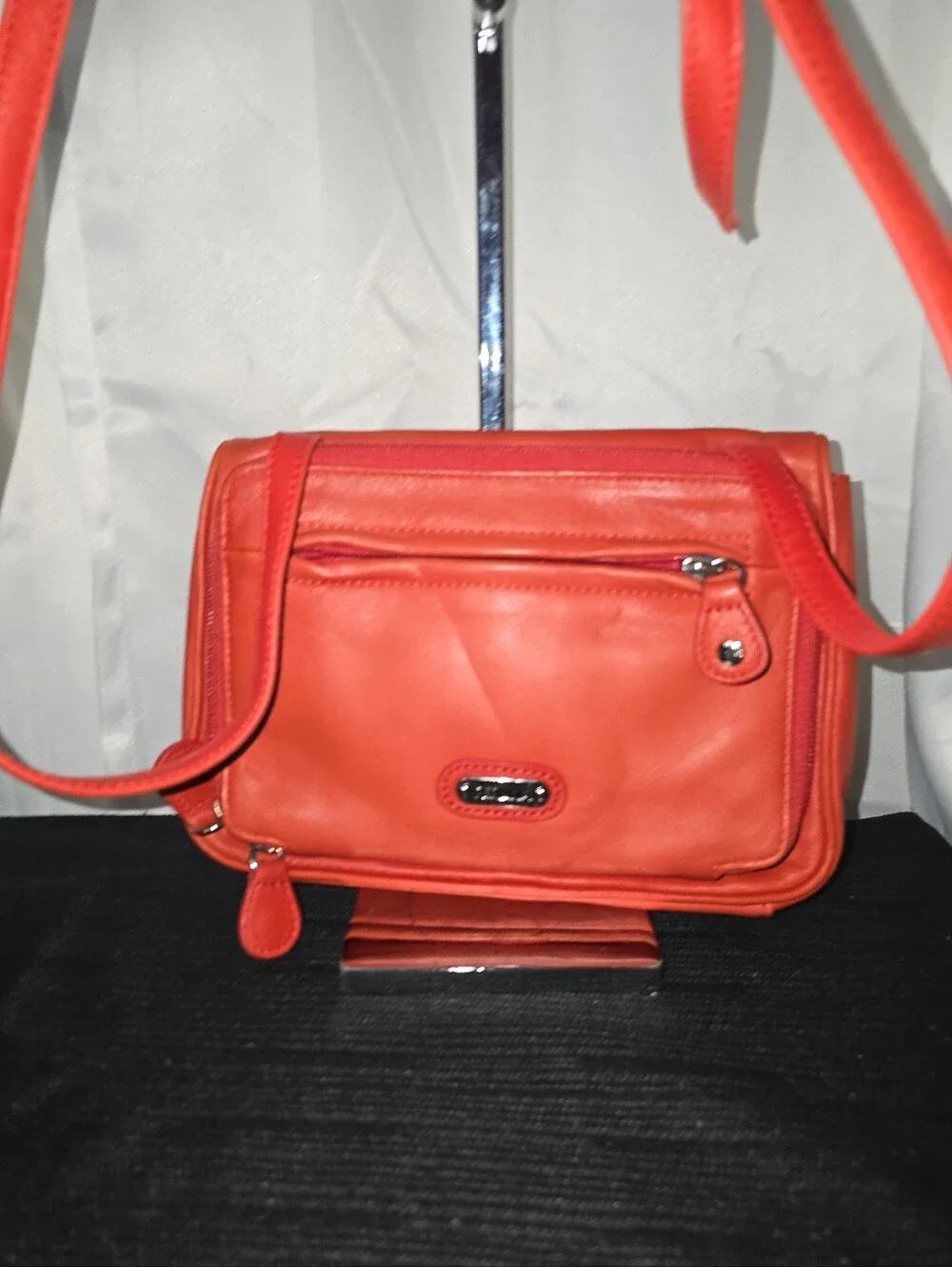 PERLINA MULTIPOCKETS Red Leather Crossbody Bag — Vibrant Red Shoulder Purse